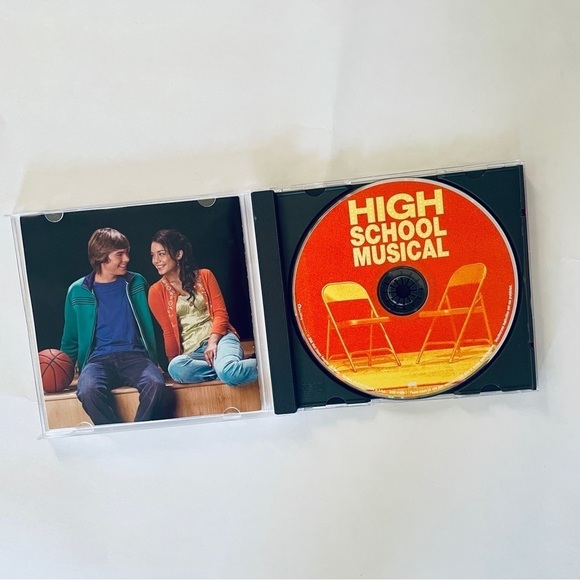 🎯3/$10 High School Musical Original Movie Soundtrack CD - Picture 3 of 6